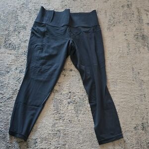 Athleta Womens Salutation Stash Charcoal 7/8 Leggings